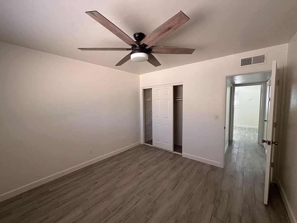 Bedroom 1 - New Ceiling Fan with Light