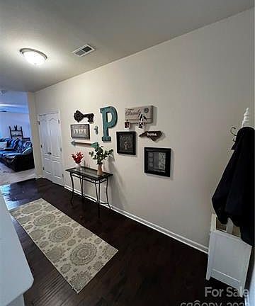 3rd image of 7124 Agava Ln