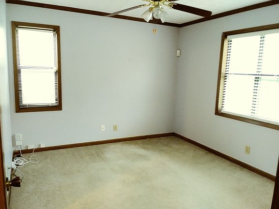 Main level guest BD/office