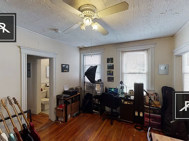 31 Walbridge St #10A — Photo 5