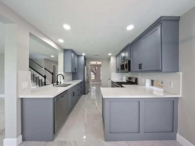 8311 Sierra Hill Ct — Photo 12
