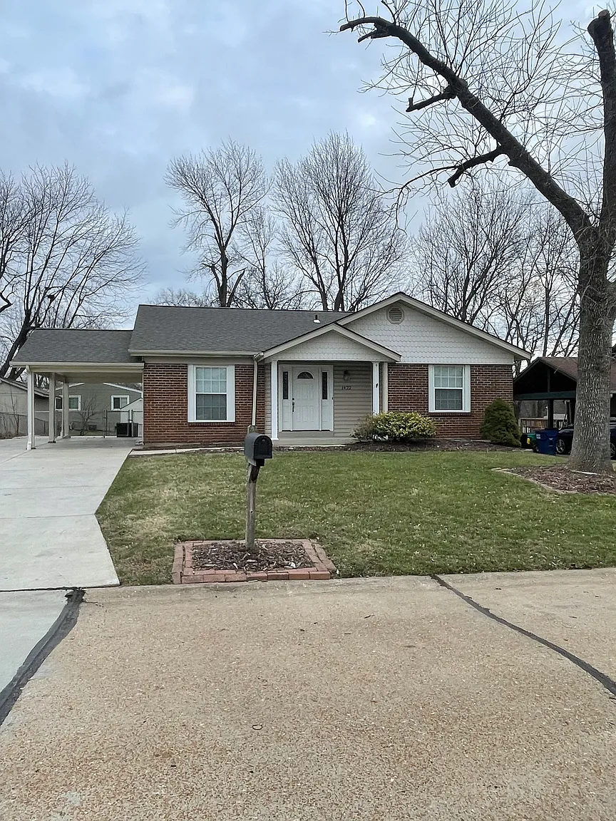 1422 Saint Gregory Ln photo 1