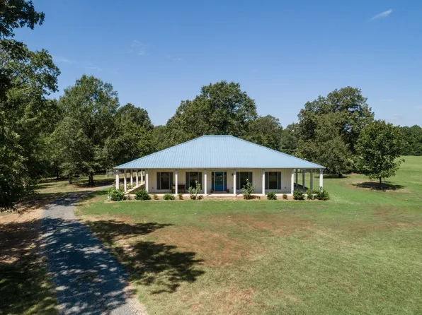 156 Tidwell Ln, Hooks, TX 75561