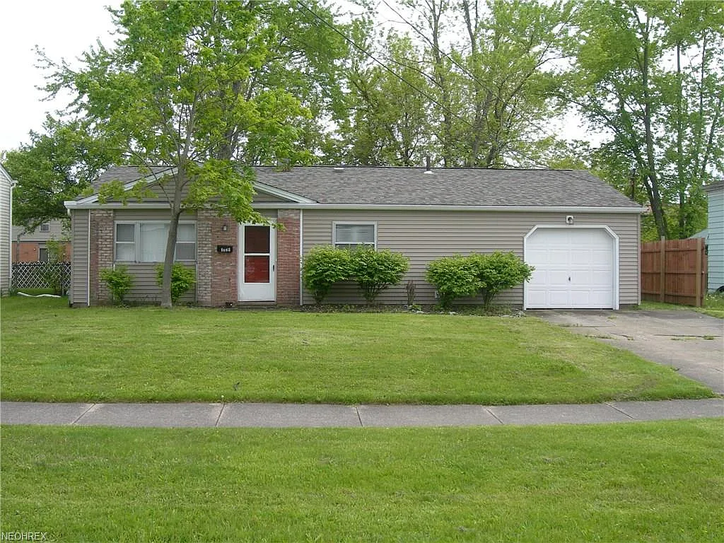 3329 Tod Ave NW photo 1