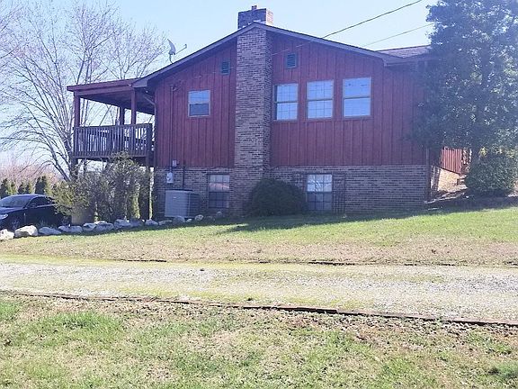 4th image of 415 W Hills Dr