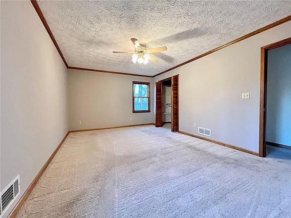 5th image of 3342 Devaughn Dr NE