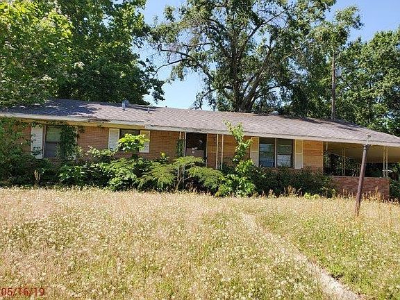 2nd image of 507 Martin Luther King Jr Cir