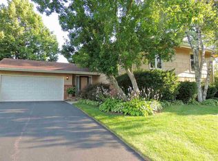 5405 Gingeridge Ln, Rockford, IL 61114