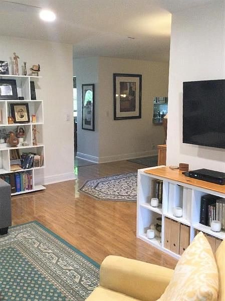 1st image of 169 Lake Gloria Dr #169