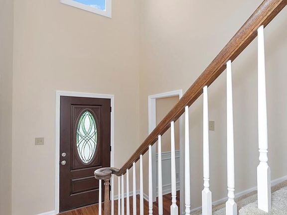 3rd image of 214 Warfe Ct