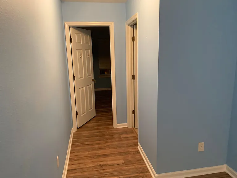 187 Crete Ct — Photo 6