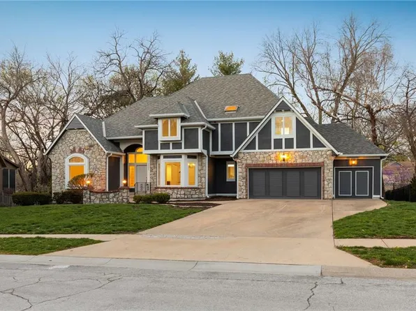 5506 W 82nd Ter, Prairie Village, KS 66208
