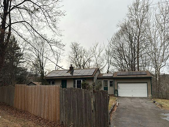 2nd image of 199 Kings Hwy