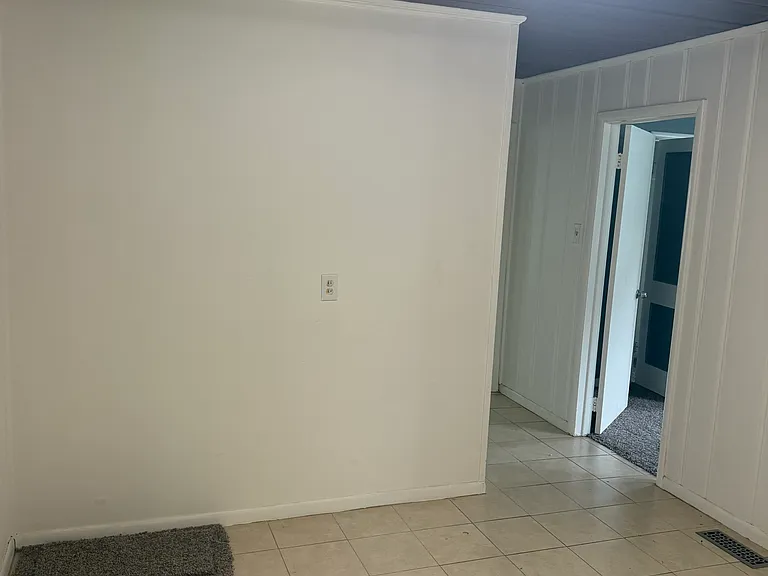 4705 N Grove Ave — Photo 5