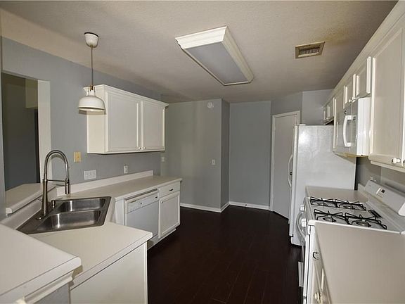 2nd image of 130 Brent Blvd