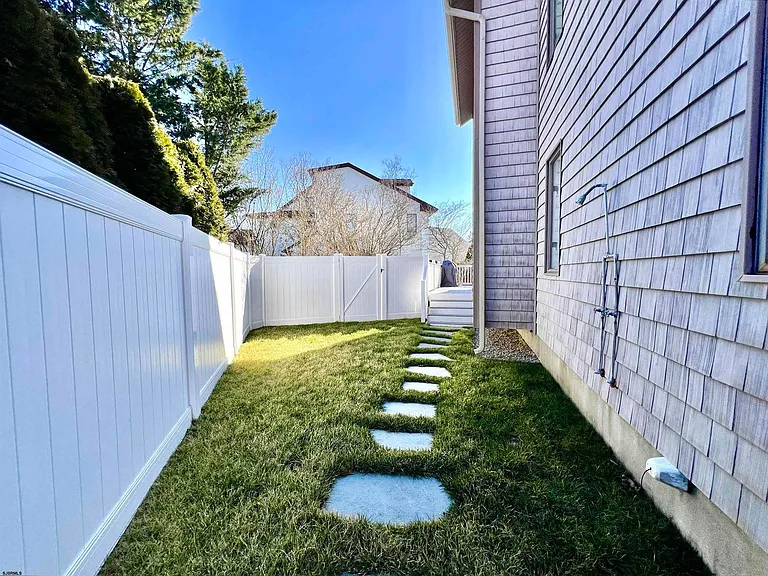 6 Brunswick Ct — Photo 43