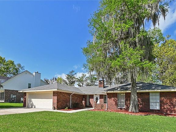 3rd image of 6 Palmer Dr