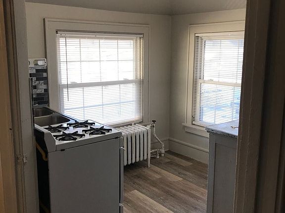 3rd image of 2715 Stone Park Blvd APT 2