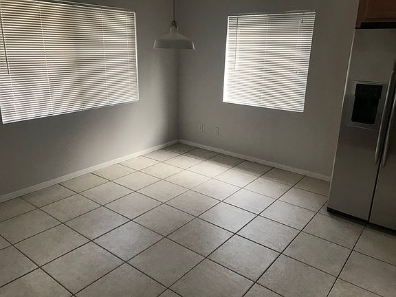 4th image of 2110 India St