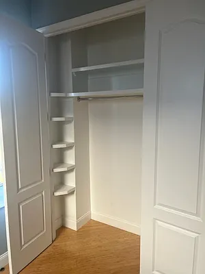 Rented by Alexander Bilu, LREB | media 12