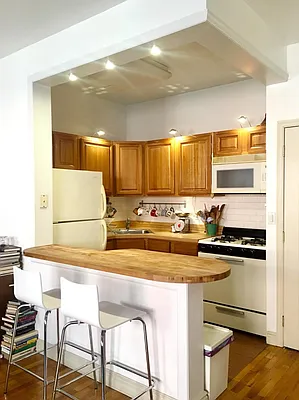 Rented by Oxford Property Group | media 13