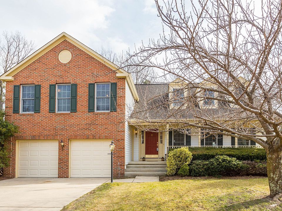 1st image of 8295 Highglade Ct