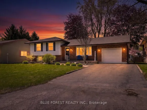 16 Dell Dr, Strathroy Caradoc, ON N7G 3N5