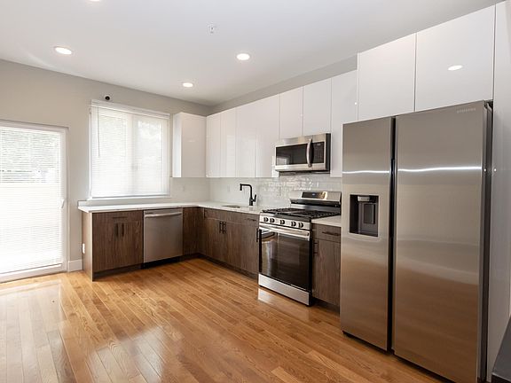 5th image of 2107 E Auburn St