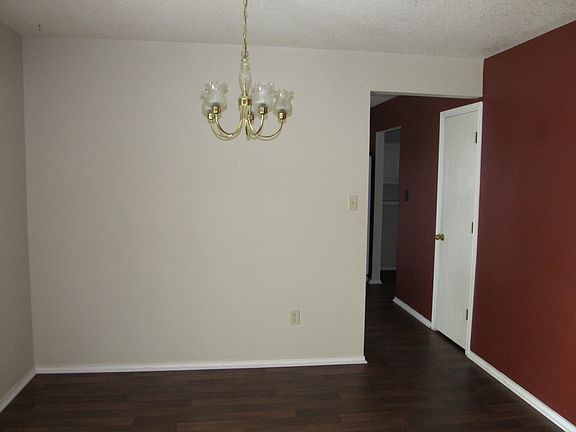4th image of 4406 Lonesome Dove Dr