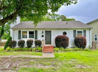 306 Hampton Roads Ave, Hampton, VA 23661