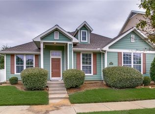 1401 Southern Pine Dr, Aubrey, TX 76227