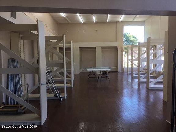 3rd image of 2800 N Harbor City Blvd