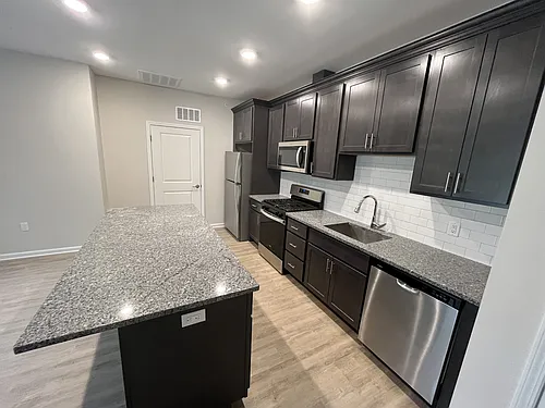 100 Tower Ridge Circleapartment #122 Photo 1