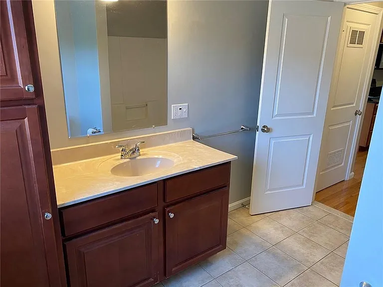 500 Mendon Rd #2G — Photo 8