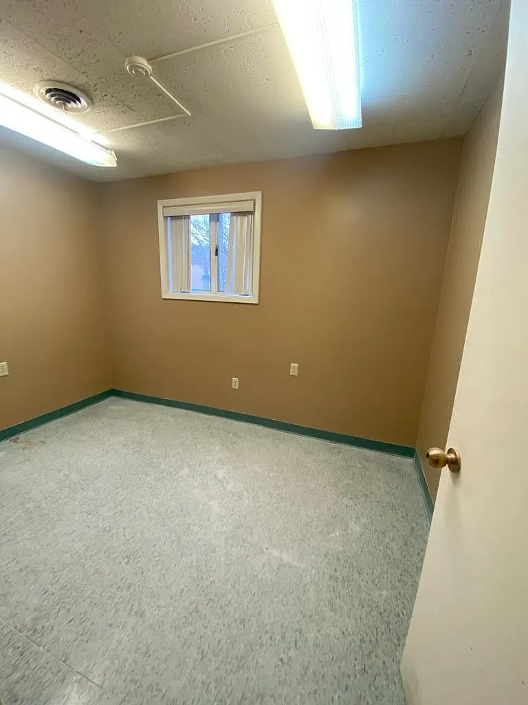 1 bed, 1800 sqft, $500 — Photo 4