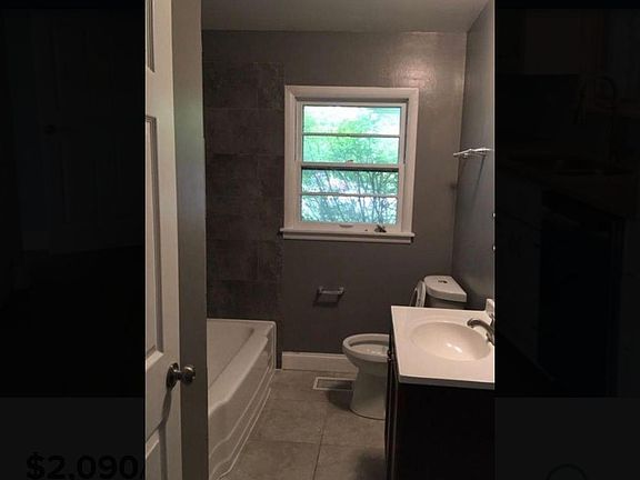 4th image of 17300 Clyde Ave #House