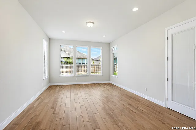 3034 Daplyn Park — Photo 18