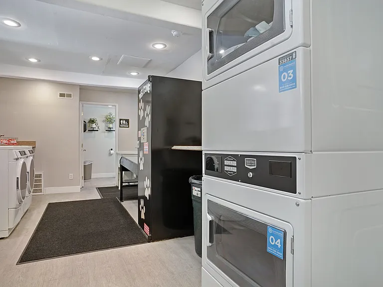 Mountain View at Riverdale Apartments — Photo 18