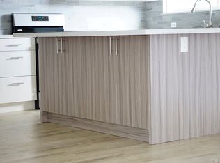 9648 Odessa Ave, North Hills, CA 91343