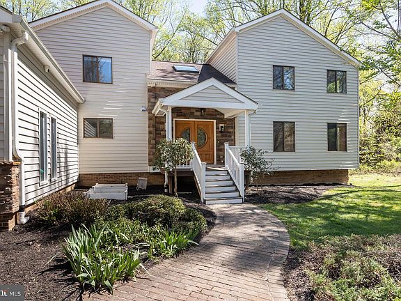 3rd image of 513 Springvale Rd
