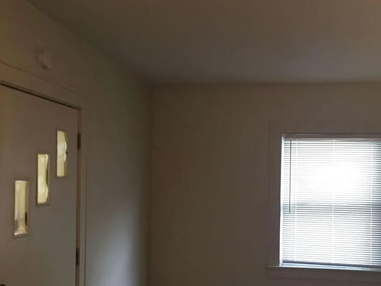 1414 N Gilbert St — Photo 3