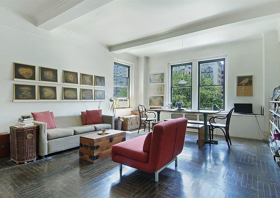 1st image of 26 E 10th St APT 8E