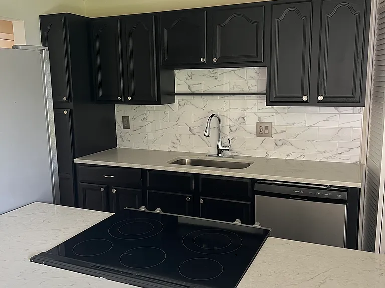 7649 Hillside Dr — Photo 13