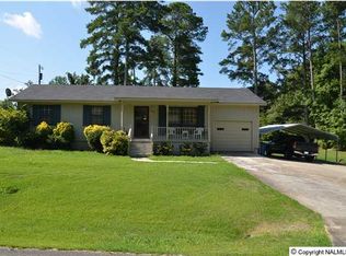 2202 Bailey St NW, Hartselle, AL 35640