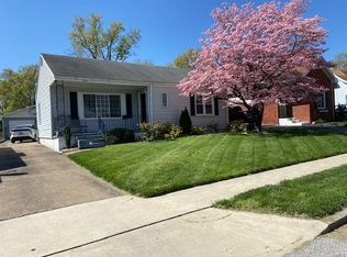 927 Logan St, Alton, IL 62002