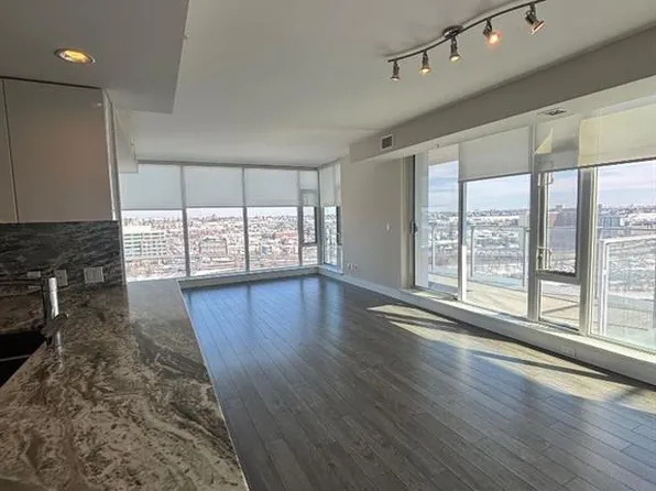 519 NE Riverfront Ave SE #1503, Calgary, AB T2G 1K6