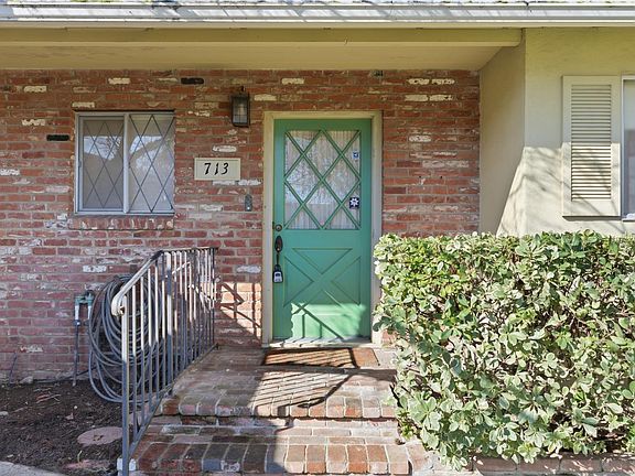 5th image of 713 Rio Vista Dr