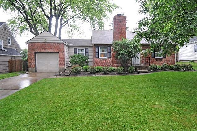 1st image of 105 Carrlands Dr