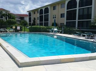 45 High Point Cir S APT 103, Naples, FL 34103