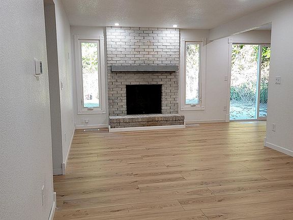 5th image of 8323 Harwick Ct